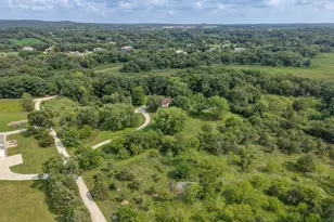 324 S Sawyer Rd, Summit, WI 53066 - Photo 5