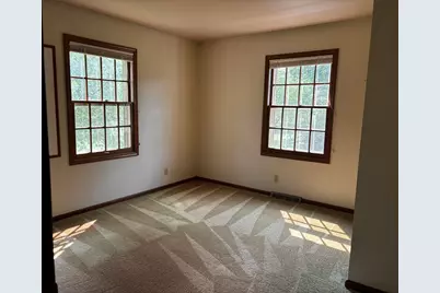 324 S Sawyer Rd, Summit, WI 53066 - Photo 31