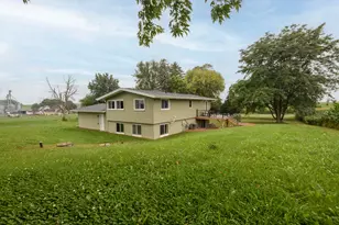 W389N7644 Pennsylvania St, Oconomowoc, WI 53066 - Photo 33