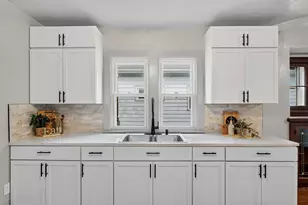 2772 N 52nd St, Milwaukee, WI 53210 - Photo 11