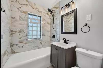 2772 N 52nd St, Milwaukee, WI 53210 - Photo 15