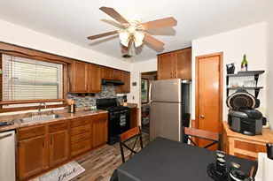 7722 W Kathryn Ave, Milwaukee, WI 53218 - Photo 7