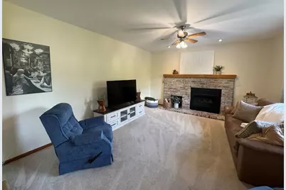 680  River Meadow Dr, Hartland, WI 53029 - Photo 25