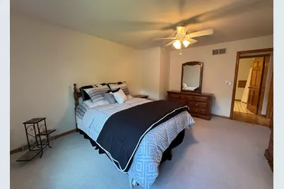 680  River Meadow Dr, Hartland, WI 53029 - Photo 45