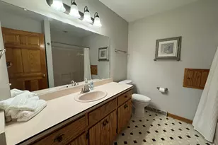 680 River Meadow Dr, Hartland, WI 53029 - Photo 41