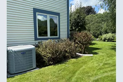 680  River Meadow Dr, Hartland, WI 53029 - Photo 7
