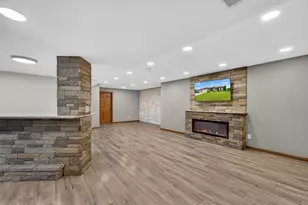 5227 Kings Way, Racine, WI 53403 - Photo 27