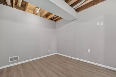 5227  Kings Way, Racine, WI 53403 - Photo 35