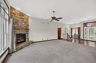 5227 Kings Way, Racine, WI 53403 - Photo 7