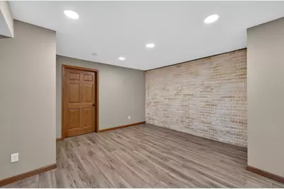 5227  Kings Way, Racine, WI 53403 - Photo 37