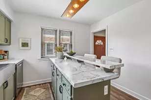 3206 S Griffin Ave, Milwaukee, WI 53207 - Photo 9