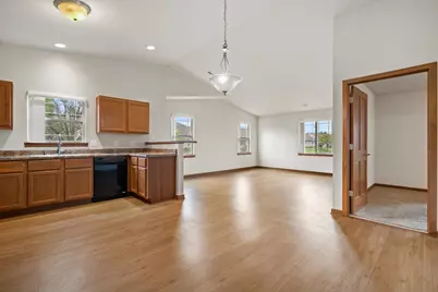 2820  21st St #9, Kenosha, WI 53140 - Photo 11