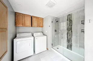 10445 W Concordia Ave, Wauwatosa, WI 53222 - Photo 25