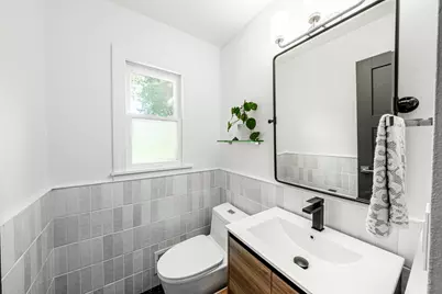 10445 W Concordia Ave, Wauwatosa, WI 53222 - Photo 21
