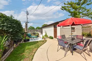 8023 W Beckett Ave, Milwaukee, WI 53218 - Photo 37