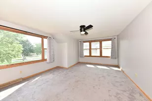 8023 W Beckett Ave, Milwaukee, WI 53218 - Photo 19