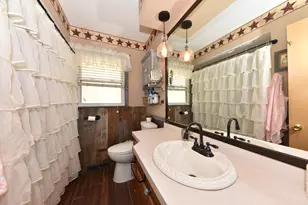 8023 W Beckett Ave, Milwaukee, WI 53218 - Photo 13