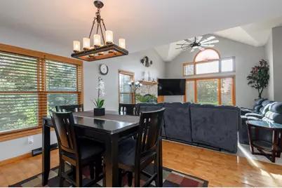 1497  Sunnyridge Rd, Pewaukee, WI 53072 - Photo 5