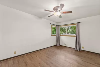 10205 W Grange Ave, Hales Corners, WI 53130 - Photo 15