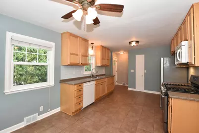 508 N 67th St, Wauwatosa, WI 53213 - Photo 7