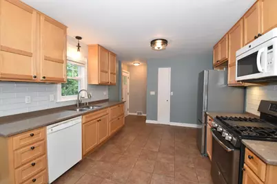 508 N 67th St, Wauwatosa, WI 53213 - Photo 5