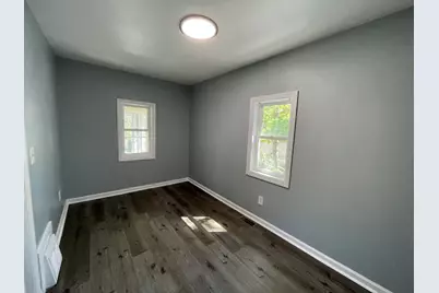1537 S 94th St, West Allis, WI 53214 - Photo 9