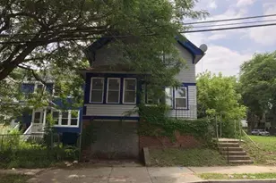 209 E Chambers St, Milwaukee, WI 53212 - Photo 1
