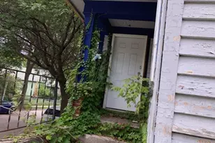 209 E Chambers St, Milwaukee, WI 53212 - Photo 15