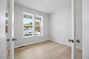 1743 Palmer Ct, Hartford, WI 53027 - Photo 21