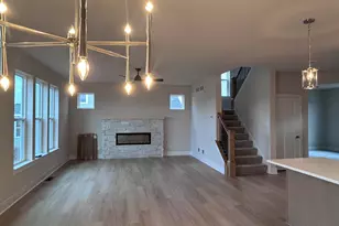 250 Bayberry Ln, Grafton, WI 53024 - Photo 5