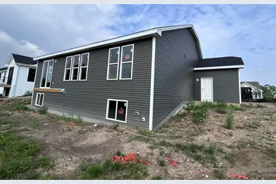 9589 S Sophia Ct, Franklin, WI 53132 - Photo 3