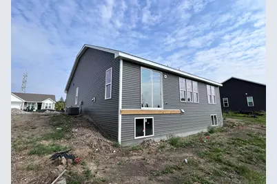 9589 S Sophia Ct, Franklin, WI 53132 - Photo 3