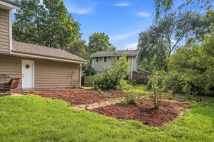 11145 N Riverland Ct, Mequon, WI 53092 - Photo 41