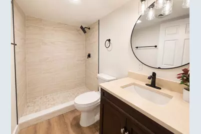 2205  Hayes Ave, Racine, WI 53405 - Photo 17