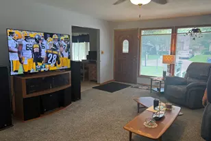 4369 S 49th St, Greenfield, WI 53220 - Photo 7