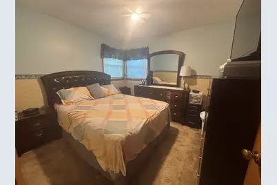 4369 S 49th St, Greenfield, WI 53220 - Photo 11
