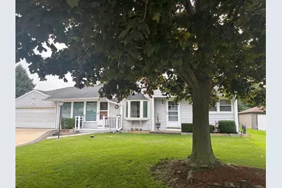 4369 S 49th St, Greenfield, WI 53220 - Photo 5