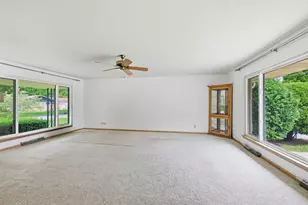 8143 W Raymond Ln, West Allis, WI 53219 - Photo 3