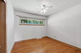8143 W Raymond Ln, West Allis, WI 53219 - Photo 11