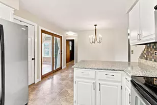 7015 61st Ave, Kenosha, WI 53142 - Photo 7