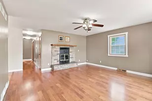 7015 61st Ave, Kenosha, WI 53142 - Photo 3
