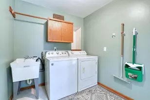 1863 Washington St, Grafton, WI 53024 - Photo 23
