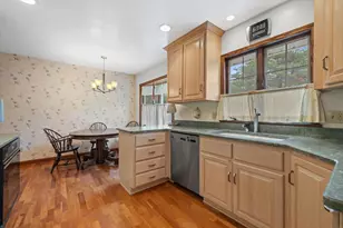 239 Old Pine Cir, Racine, WI 53402 - Photo 9