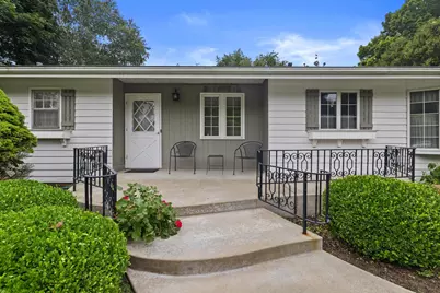 239  Old Pine Cir, Racine, WI 53402 - Photo 37