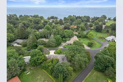239  Old Pine Cir, Racine, WI 53402 - Photo 49