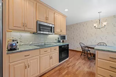239  Old Pine Cir, Racine, WI 53402 - Photo 59