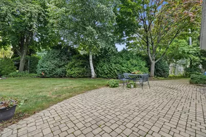 239  Old Pine Cir, Racine, WI 53402 - Photo 35