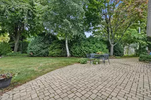 239 Old Pine Cir, Racine, WI 53402 - Photo 35