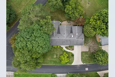 239  Old Pine Cir, Racine, WI 53402 - Photo 45