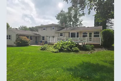 N71W13776  Nicolet Ct, Menomonee Falls, WI 53051 - Photo 3